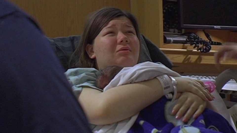 16 and Pregnant on Pluto TV