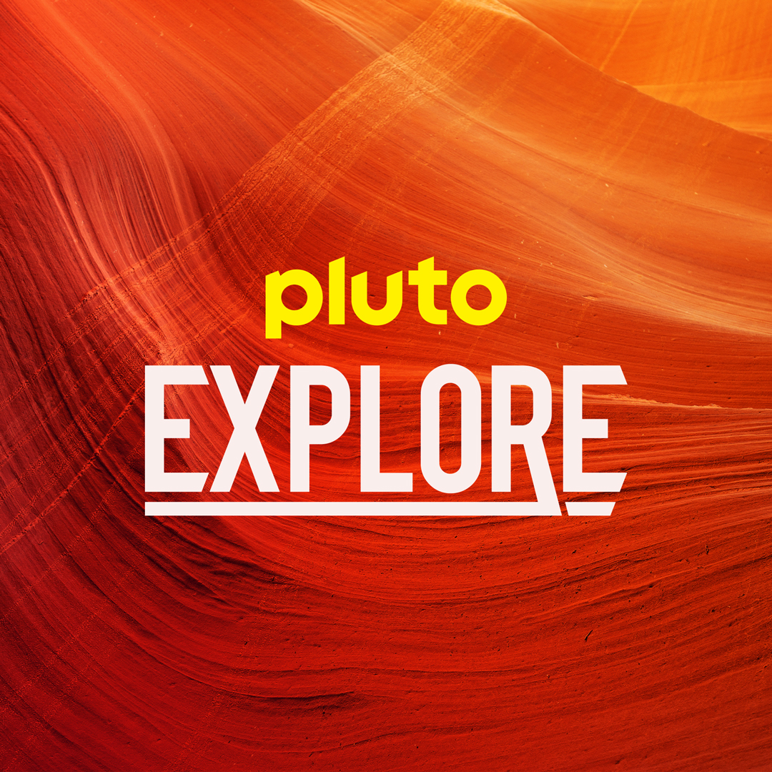 Spektakuläre Reiseziele für Sofa-Abenteurer! Entdecke faszinierende Orte, Landschaften aus der Vogelperspektive und heimische Geheimtipps auf Pluto TV Explore.