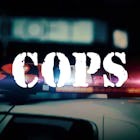 En COPS acompaña a verdaderos policías mientras patrullan las calles. prepárate para verlos participar de persecuciones a alta velocidad, realizar los arrestos más salvajes y verlos involucrarse en las situaciones más peligrosas.