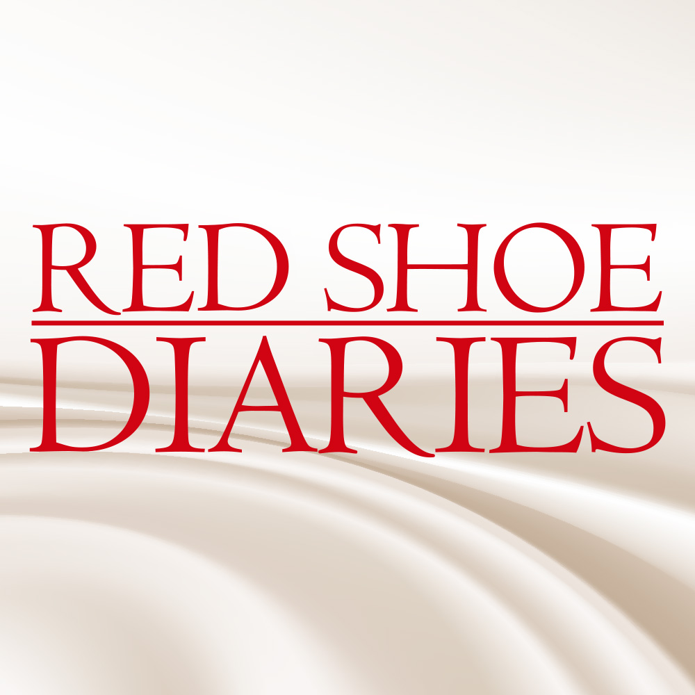 Pluto TV widmet der erotischen 90er-Jahre-Serie „Red Shoe Diaries“ von Zalman King einen ganzen Sender. In der Serie teilen Frauen ihre intimen Tagebucheinträge mit dem Autor Jake (gespielt von David Duchovny).