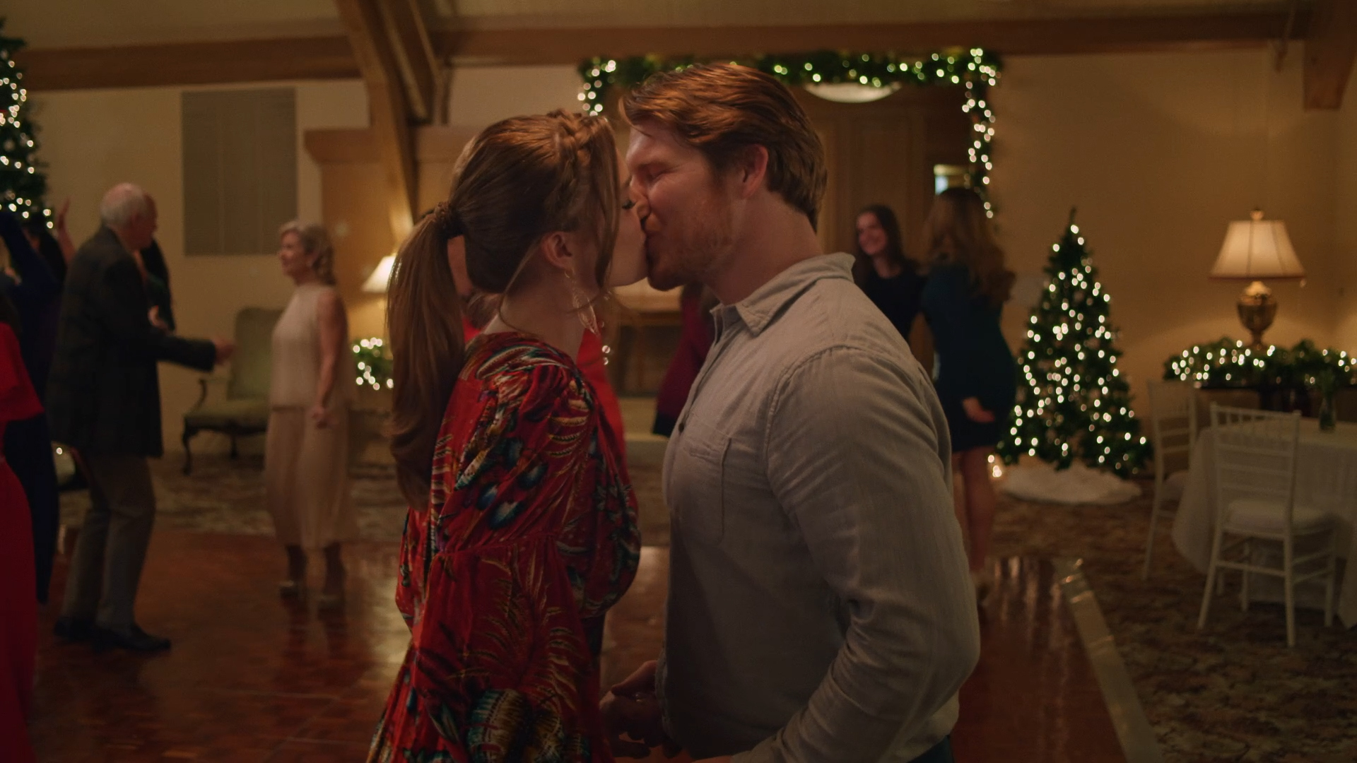 Watch Christmas With Felicity on demand for free! Pluto TV