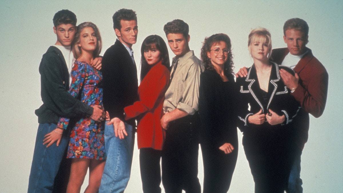Watch Ode To Joy Beverly Hills 90210 Watch Beverly Hills 90210 Season 10 Episode 27 | Pluto TV