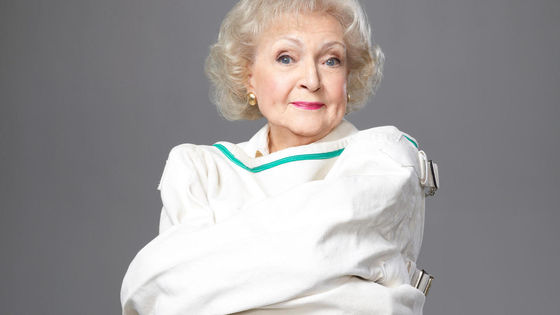 Episode 4 Betty White's Off Their Rockers Season 1, Episode 4 Pluto TV