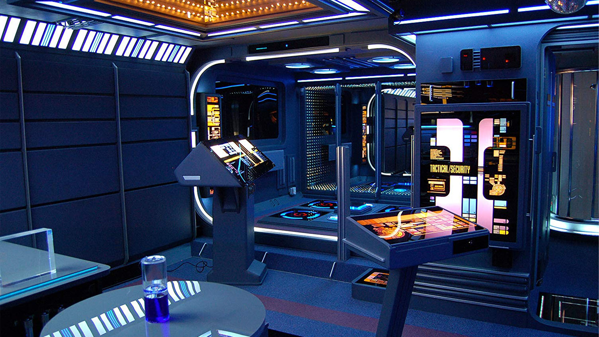 MTV Extreme Cribs Sæson 1 Pluto TV