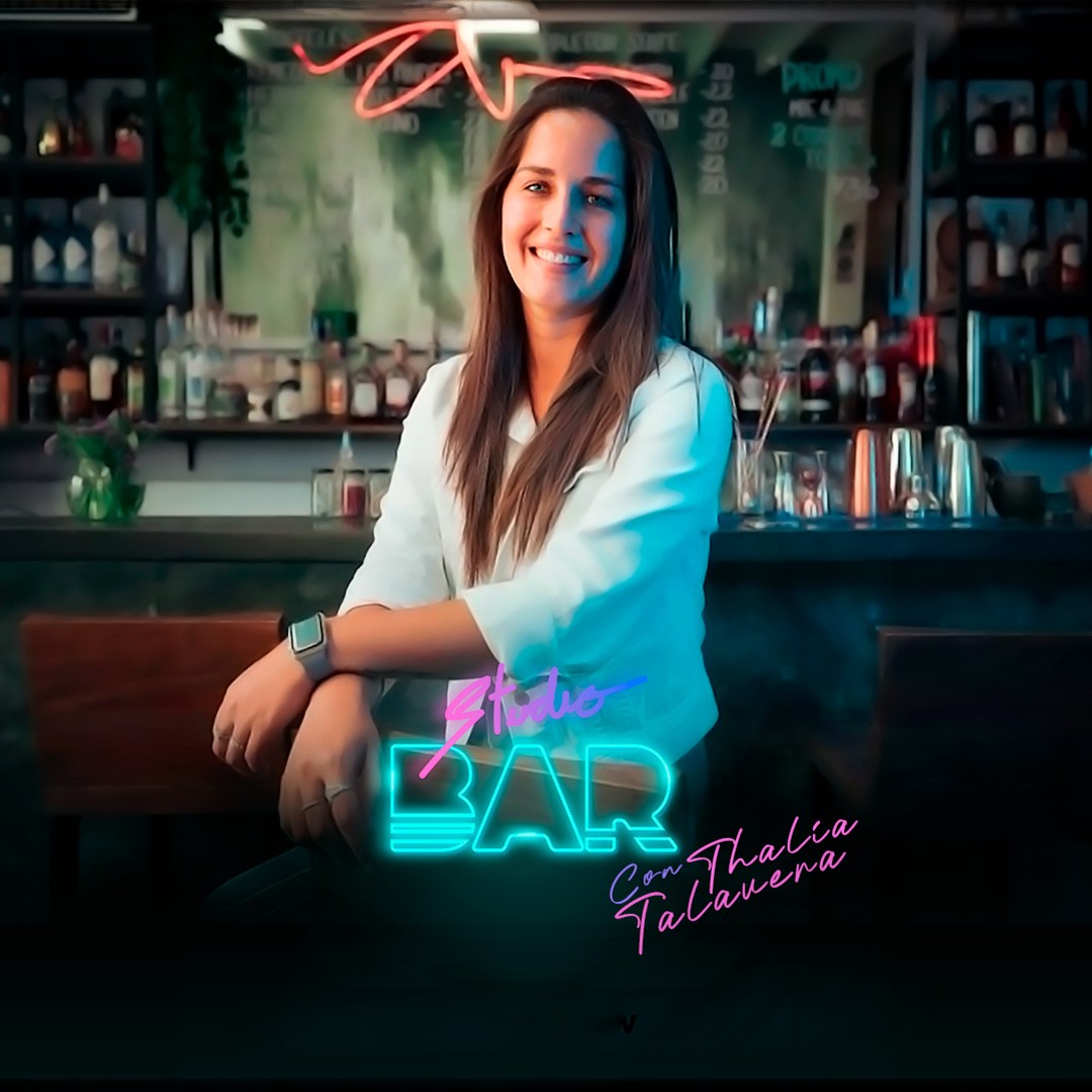 Studio Bar Con Thalia Talavera